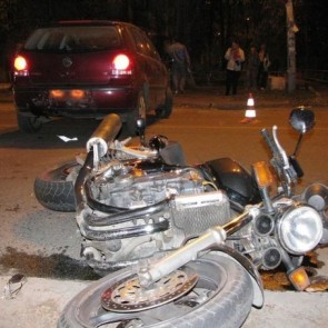 Мотоциклист в Хакасии решил покатать 6-летнего ребенка и покалечил его