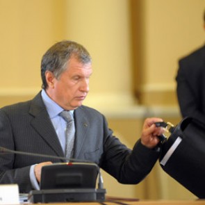 «Роснефть» заключила сделку с BP на два миллиарда долларов