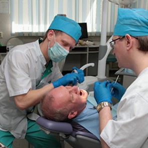 Путин разрешил рекламу медицинских услуг в СМИ