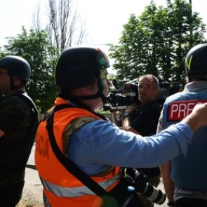 ДНК военных журналистов будут заносить в базу данных