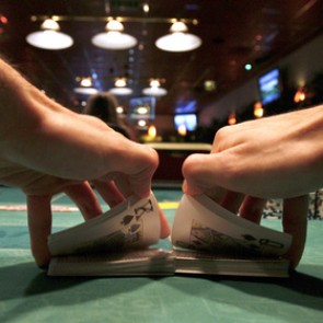 Министерствам поручили рассмотреть вопрос легализации в РФ интернет-покера