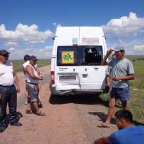 В ДТП с автобусом в Туве пострадали шестеро подростков