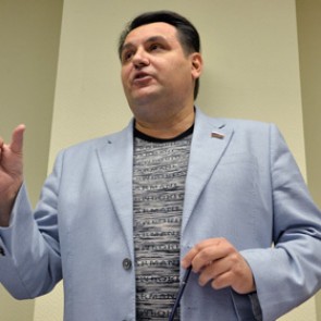 Депутат предложил обязать россиян заботиться о нетрудоспособных родителях