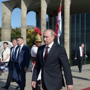 Путин призвал страны БРИКС противостоять травле со стороны США