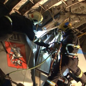 Из сошедших с рельсов вагонов метро извлекли всех пассажиров