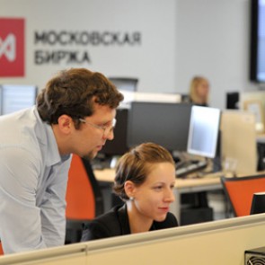 Российский рынок акций открылся падением