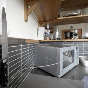 Житель Афганистана в ссоре отрезал супруге нос