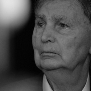 Умер хоккейный тренер Виктор Тихонов