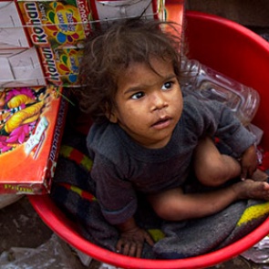 Медики сообщили о смерти в Индии 1,3 миллиона детей