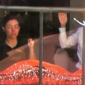 Захвативший кафе в Сиднее сообщил о заложенных в городе бомбах