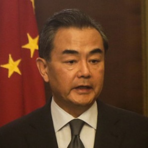 Китай пообещал помочь России справиться с трудностями в экономике