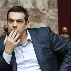 Курс евро упал на фоне заявлений премьера Греции о внешнем долге