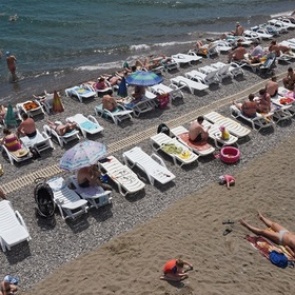 Число собирающихся отдохнуть в Крыму россиян за год выросло втрое