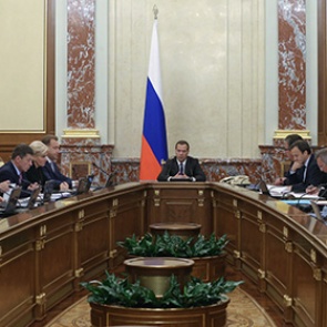 Правительство предложило сажать организаторов финансовых пирамид в тюрьму