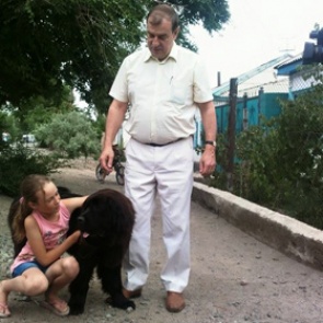 Путин подарил киргизской школьнице щенка ньюфаундленда