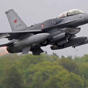 Турецкие ВВС атаковали позиции «Исламского государства» в Сирии