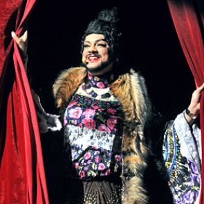 Российские певцы подняли гонорары за корпоративы