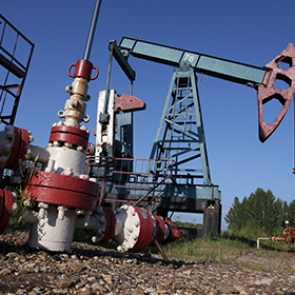 Рубль укрепился на фоне подорожания нефти