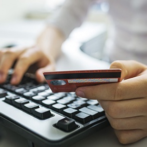 ЦБ предупредил о мошенничестве с несуществующими картами «Мир»