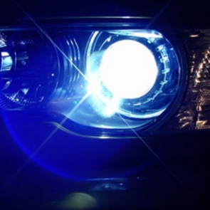 В России хотят усилить борьбу с ксеноновыми фарами