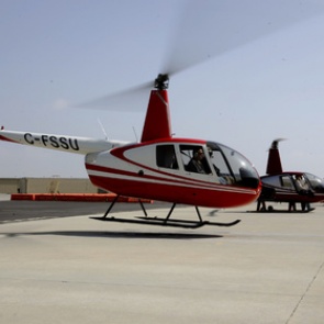 При крушении вертолета в Якутии пострадали три человека