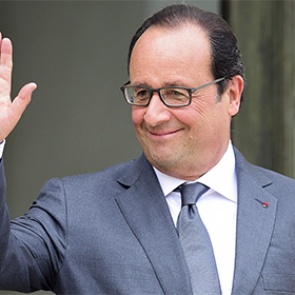 Олланд пообещал выступить за отмену антироссийских санкций