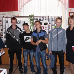 Полицейские совместно с инспекторами уголовно – исполнительной системы провели профилактический урок для трудных подростков