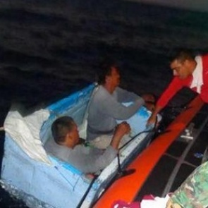 Два рыбака в Мексике четыре дня дрейфовали в море на холодильнике