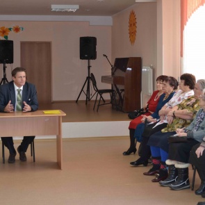 Ачинские библиотекари оказывают услуги информационно-правового центра