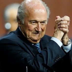 Блаттер объявил об уходе из футбола