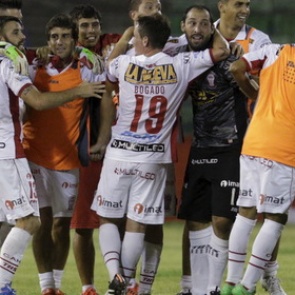 Автобус с аргентинскими футболистами перевернулся в Венесуэле