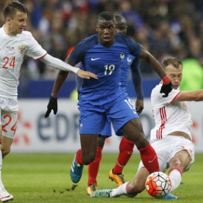 Футбольная сборная России пропустила четыре мяча от Франции