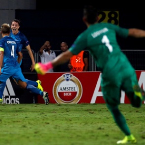 «Зенит» благодаря дублю Кокорина разгромил голландский АЗ в Лиге Европы