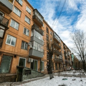 В Ачинске прошла приёмка 2 многоквартирных домов после капитального ремонта крыш