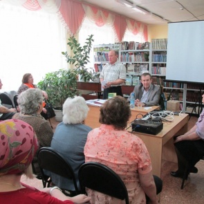 В Ачинске состоялась встреча с писателем Владимиром Топилиным