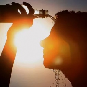 Ачинцев информируют об опасности теплового и солнечного удара