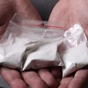 В Ачинске полицейские арестовали организованную преступную группу, подозреваемую в распространении наркотиков