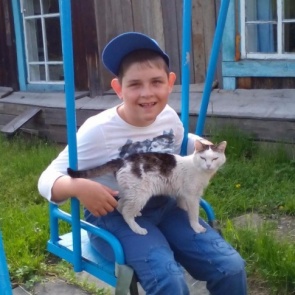 Мальчик с ДЦП пишет книги о животных и жертвует деньги на благотворительность