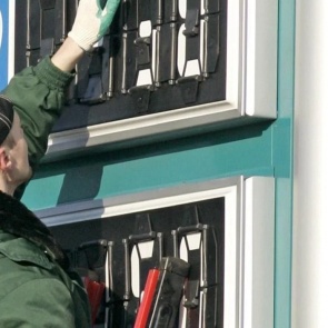 В Красноярском крае предсказуемо дорожает бензин, но дешевеет гречка