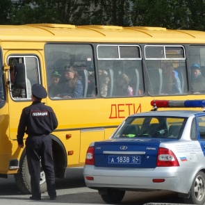 Дорожные полицейские в Ачинскм районе проверили школьные автобусы