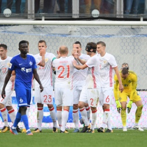 Сборная России разгромила «Динамо»