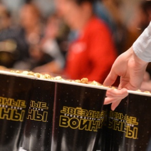 Премьеру девятого эпизода «Звездных войн» отодвинули на семь месяцев