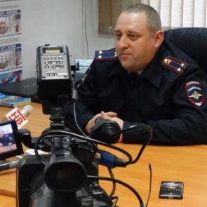 Заместитель начальника ачинской Госавтоинспекции встретился с представителями СМИ для обсуждения дорожной ситуации