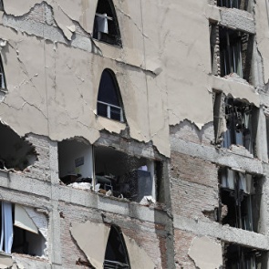 В сети показали разрушающийся из-за землетрясения Мехико