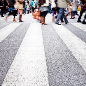 Дорожные полицейские и представители народной дружины в Ачинске провели профилактическое мероприятие «Пешеход»