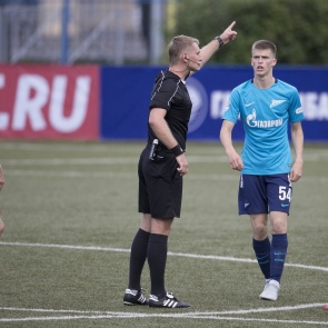 Нападающий «Тамбова» забил ударом через себя из-за пределов штрафной