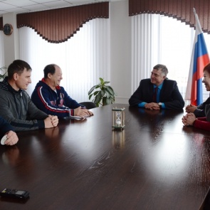 Ачинские спортсмены принесли победу краевой сборной по пауэрлифтингу