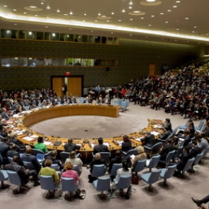 США призвали все страны порвать с КНДР