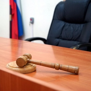 Красноярка отсудила полмиллиона за работу в выходные и без северной надбавки