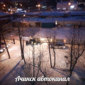 Водитель такси скончался за рулем: машину остановил забор